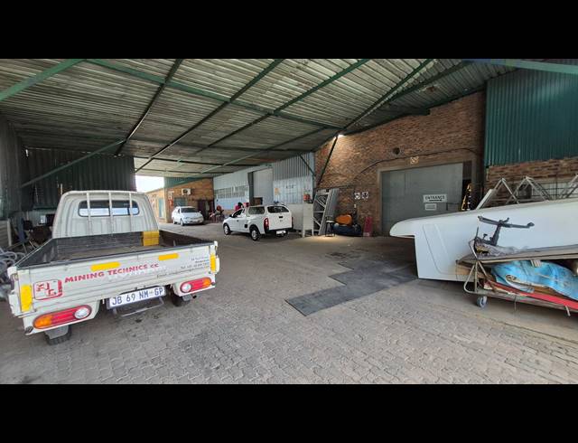1,480M² FACTORY FOR SALE IN ANDERBOLT